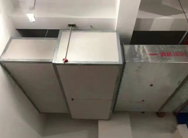 防火閥兩側(cè)2米范圍內(nèi)的風管防火保護措施怎么做？